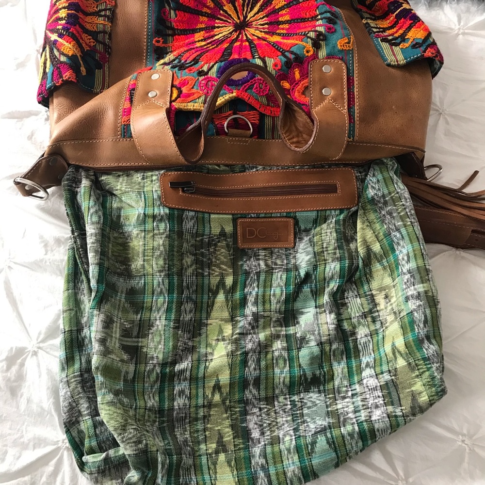 Sold - DC EUC Handbag - Picture 8 of 8